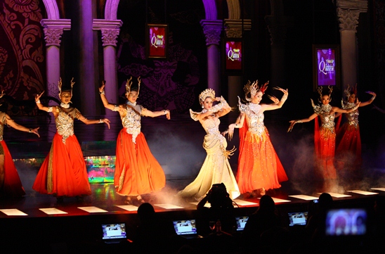 Filipina wins Miss International Queen