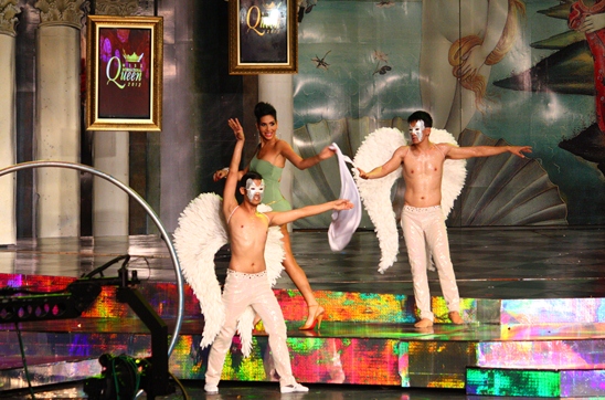 Filipina wins Miss International Queen