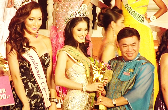 Miss International Queen crown returns to Thailand in pageant devoted to flood relief