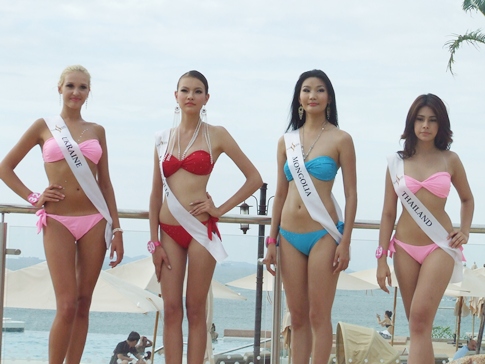 Pattaya Fashion Week spotlights swimsuit supermodels, convict designers