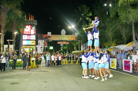 Kenyan champ defends his crown at Pattaya Marathon 2012