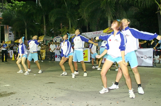 Kenyan champ defends his crown at Pattaya Marathon 2012