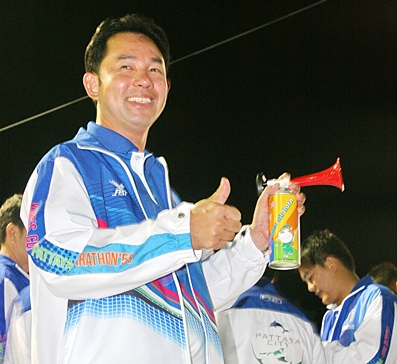 Kenyan champ defends his crown at Pattaya Marathon 2012