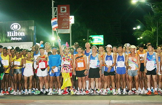 Kenyan champ defends his crown at Pattaya Marathon 2012