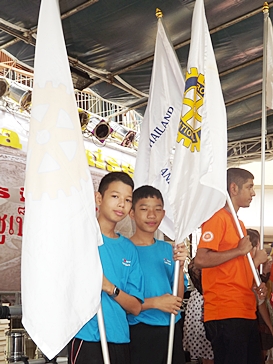 Rotary Youth Exchange Students march for flood relief