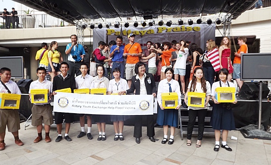 Rotary Youth Exchange Students march for flood relief