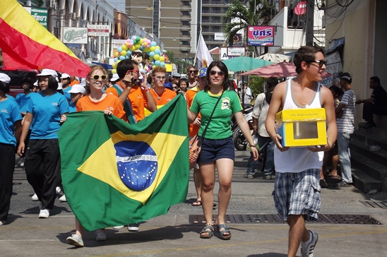 Rotary Youth Exchange Students march for flood relief