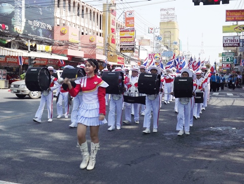 Rotary Youth Exchange Students march for flood relief