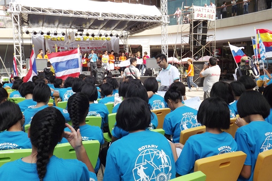 Rotary Youth Exchange Students march for flood relief