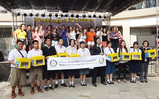 Rotary Youth Exchange Students march for flood relief