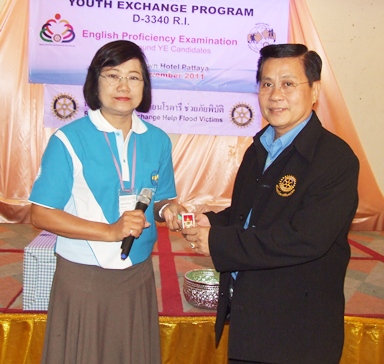 Rotary Youth Exchange Students march for flood relief