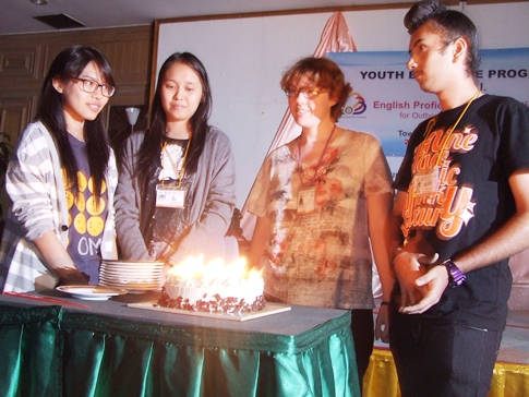 Rotary Youth Exchange Students march for flood relief