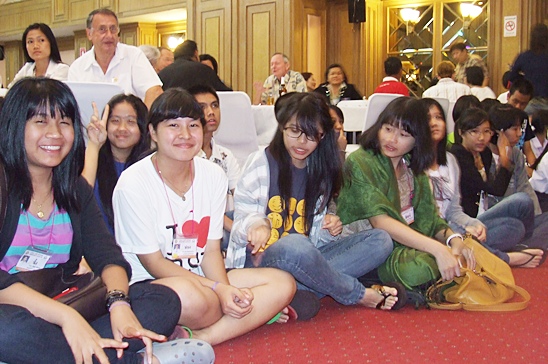 Rotary Youth Exchange Students march for flood relief