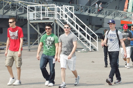 6,000 U.S. naval forces invade Pattaya