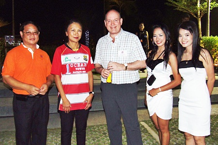 (L to R) Itthikorn Eurpornpaisarn, resort general manager of Horseshoe Point; Linda Srifuengfung, CEO of Horseshoe Point; Graham Macdonald, director of the British Chamber of Commerce Thailand; Wanatcha Phetkaew, senior tenancy and customer service officer of Horseshoe Point; and Chawanporn Kaewkaemtong, sales executive of Horseshoe Point.