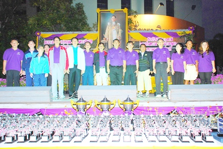 Burapha University held healthy walking and jogging events in honor of HM the King on this special occasion.