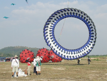 That’s a huge kite to try to control.