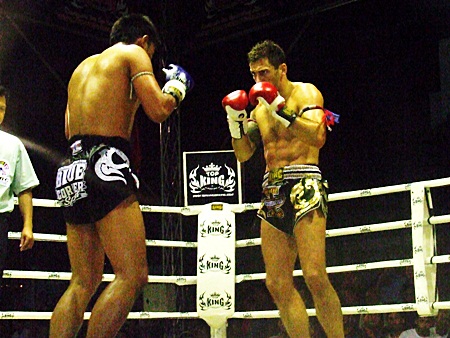 Wakeling, right, faces Thailand’s WBC Muaythai world champion Jaowchalam Chatkranokgym in the third round of their fight at the Tip Plaza Complex in Pattaya, Saturday, Jan. 8.