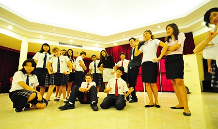 The Regent’s cast rehearsing for next month’s performance of A Wizard Of Oz. 