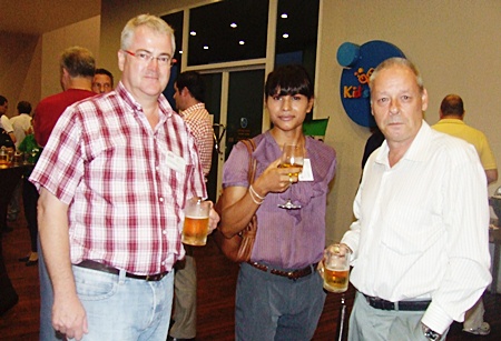 Okko Sprey (Plus Consultant Co. Ltd), Araya Somjit and Fred de Brouwer (Triskelion Trading Company).
