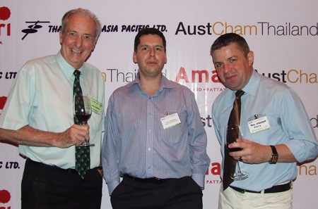 John Anderson (centre), President of AustCham Thailand speaks to his personal PR men, Pattaya Mail correspondent extraordinaire, Dr. Iain Corness (left), and Paul Strachan, the man who ‘loves PMTV’.