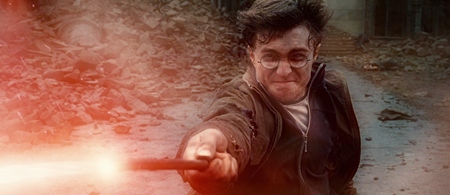 This screenshot shows Daniel Radcliffe in a scene from Harry Potter and the Deathly Hallows: Part 2. (Photo/Warner Bros.) 
