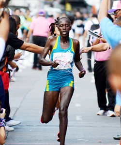 Kenya’s Elizabeth Cheruiyot Chemweno win’s the women’s marathon event.