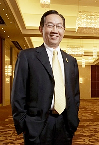 Suthikiat Chirathivat, Chairman of the Executive Board of Central Plaza Hotel Public Co. Ltd.