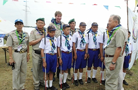Senator Sutham Phanthusak, International Commissioner of Thai Scouting, with the blind scouts.