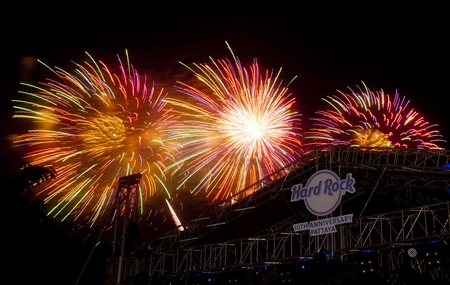 Fireworks light up the night sky proclaiming to all that the Hard Rock Pattaya is 10 years old.
