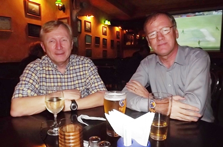 Bruce Hoppe (Vice President Asia Operations Emerson Electric) and Clive Butcher (Transearch), knights of the round table.