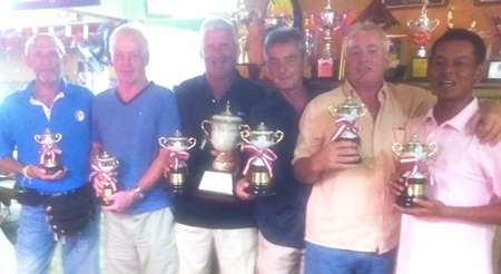PGS Championship winners Pete Sumner & Dave Cadwallader (centre), flanked by runners-up Larry Slattery and Ray Banks, with Player of the Year Wichai Tananusorn and Mr Len  
