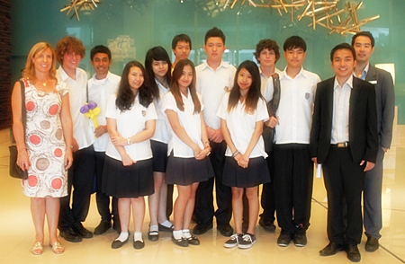 Students and teachers from St Andrew’s International School visited the Holiday Inn Pattaya recently as part of their educational field trip where they were welcomed by Human Resources Director Treethip Panyasarakhun (right) and Assistant IT Manager Ekawattana Saythong (2nd right) who gave them an insight of the information technology used in the hotel’s operations.