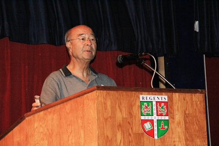 Mechai Viravaidya talks to Regents students about the School-Bird project. 