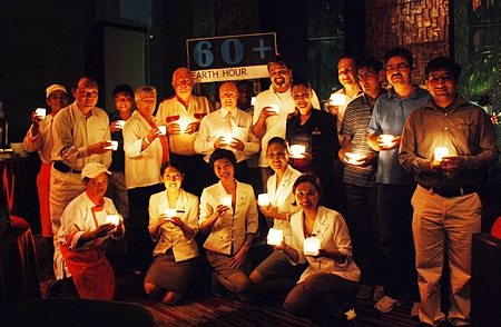 David Cumming, GM of the Amari Orchid Pattaya invited staff and guests to join in the Earth Hour when lights were switched off for 60 minutes to preserve energy and help to conserve the environment.
