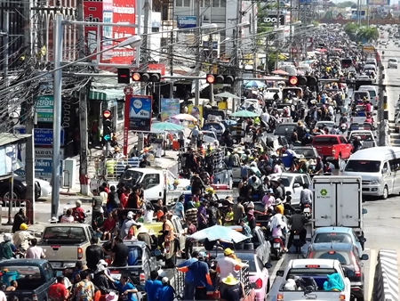 Sukhumvit Road is back up for over 5 km.