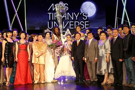The Queen and her court, Miss Tiffany Universe 2012 Panwilas Mongkol poses with contestants, judges and sponsors.