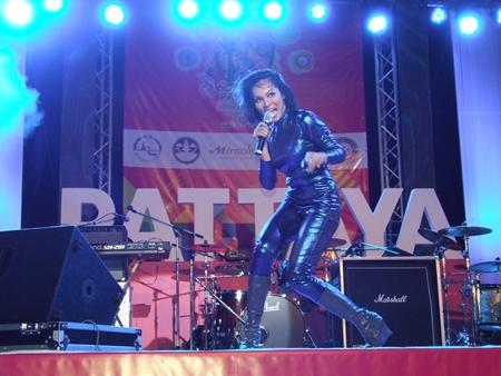 Nas Adila from Malaysia has the crowd rocking at the Pattaya International Music Festival 2012.