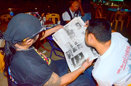 Bikers read about the Sakolyuth family’s plight in the Pattaya Mail.