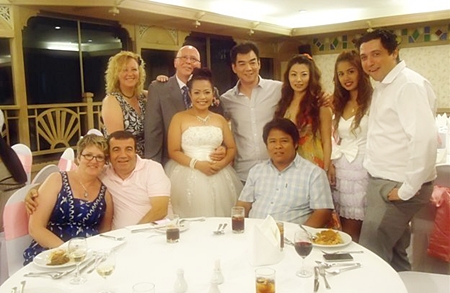 Family and friends joined Rainer and his bride Boonyanut to celebrate the happy occasion of their wedding at the Montien Hotel, Pattaya recently. 