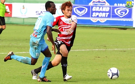 Pattaya United are seen in action against Air Force United in the Toyota Cup, Wednesday, July 11, at the Thupatemee Stadium in Ragsit. (Photo/Pattaya United) 