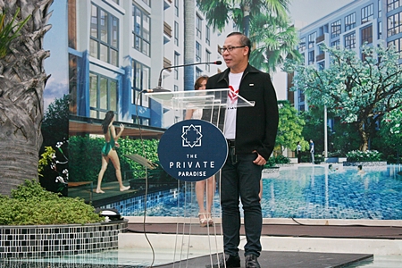 Suthichai Rodurai, deputy MD of Ito Thai Asset Co. Ltd, launches the Private Paradise condominium groundbreaking event, Sunday, July 15.