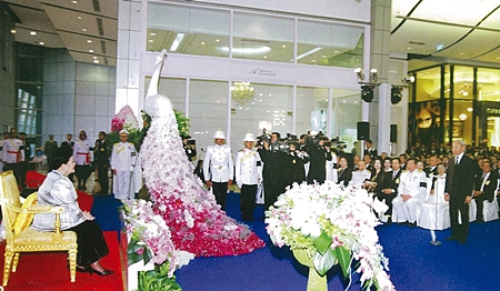4 August, Her Majesty the Queen presiding over the Opening Ceremony of the Royal Project Fair “42” , at the Central World Shopping complex, Pathum Wan District, Bangkok. 