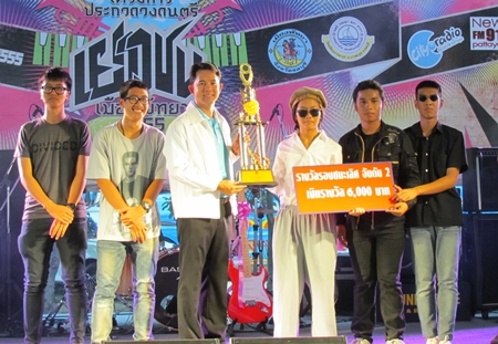P.O.T. takes the 6,000 baht third-place prize.