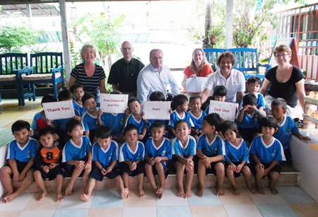 Children at Dek Dee thank Dow Chemical and PILC for their generous donation.