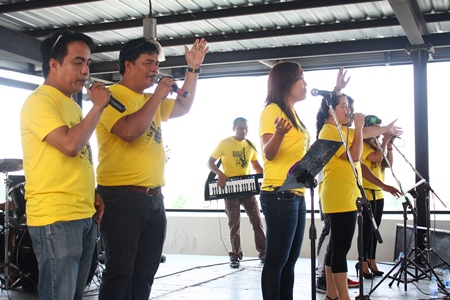 A Christian Philippine band plays a concert at Pattaya City Hall.