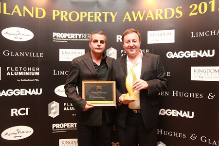 Kobi Elbaz (left) and Rony Fineman (right) accept their prestigious awards. 