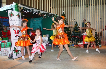 Young angels perform in front of Santa’s Grotto.