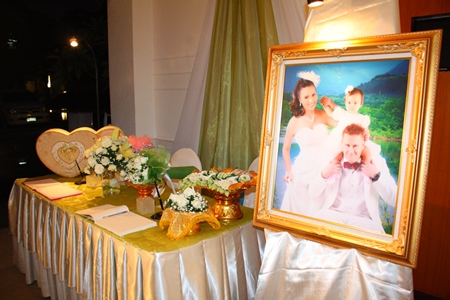 Part of the package the lucky couple won in the contest included photos, flowers and guest books. 