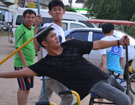 One of Pattaya’s champion throwers.